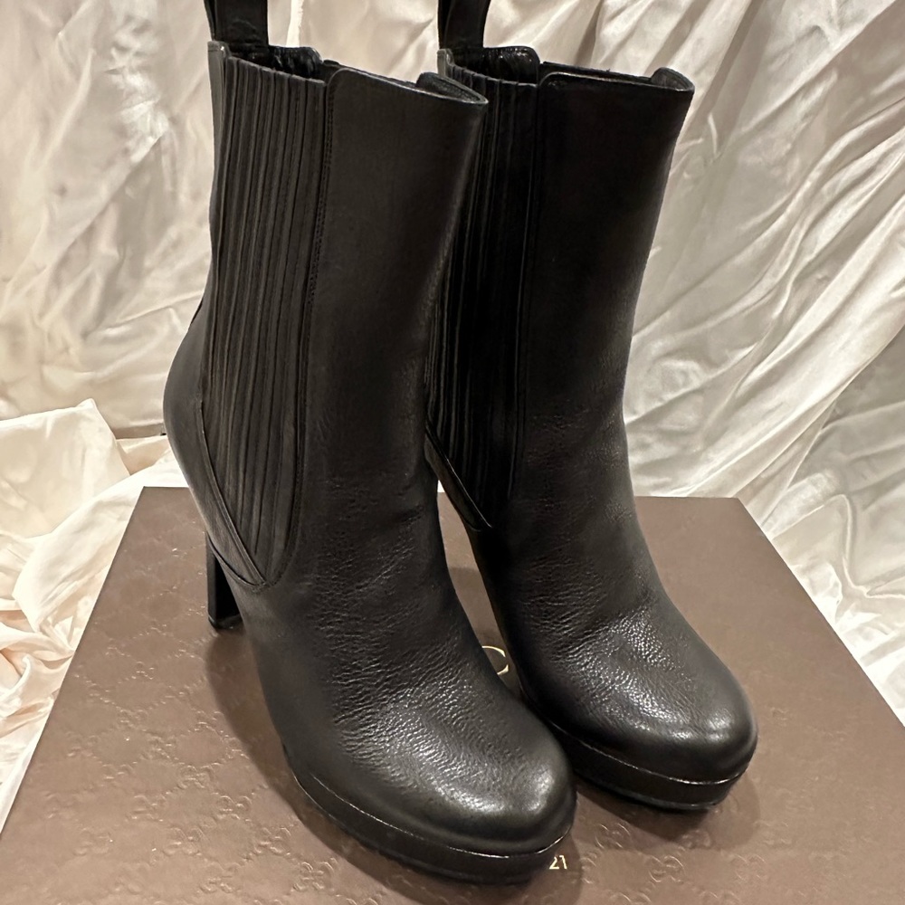 Gucci Black Leather Heeled Ankle Boots